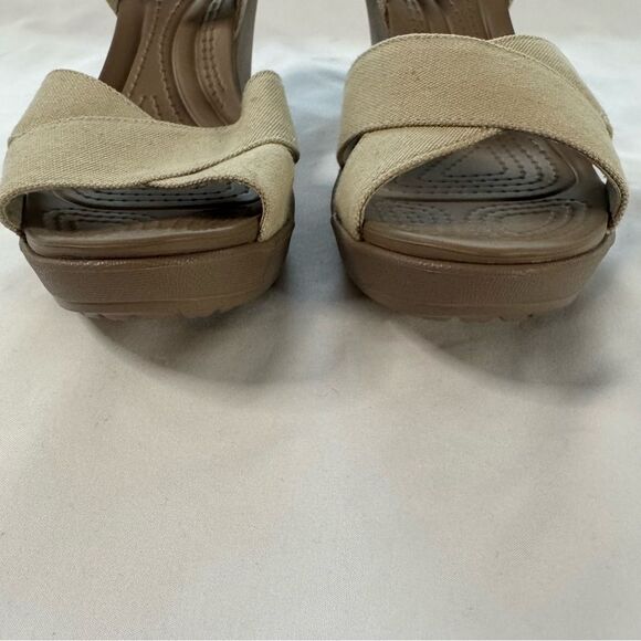 Crocs Leigh II Cross Strap Ankle Wedge Sandal Tan Beige Size 10 Open Toe Neutral - Picture 4 of 10